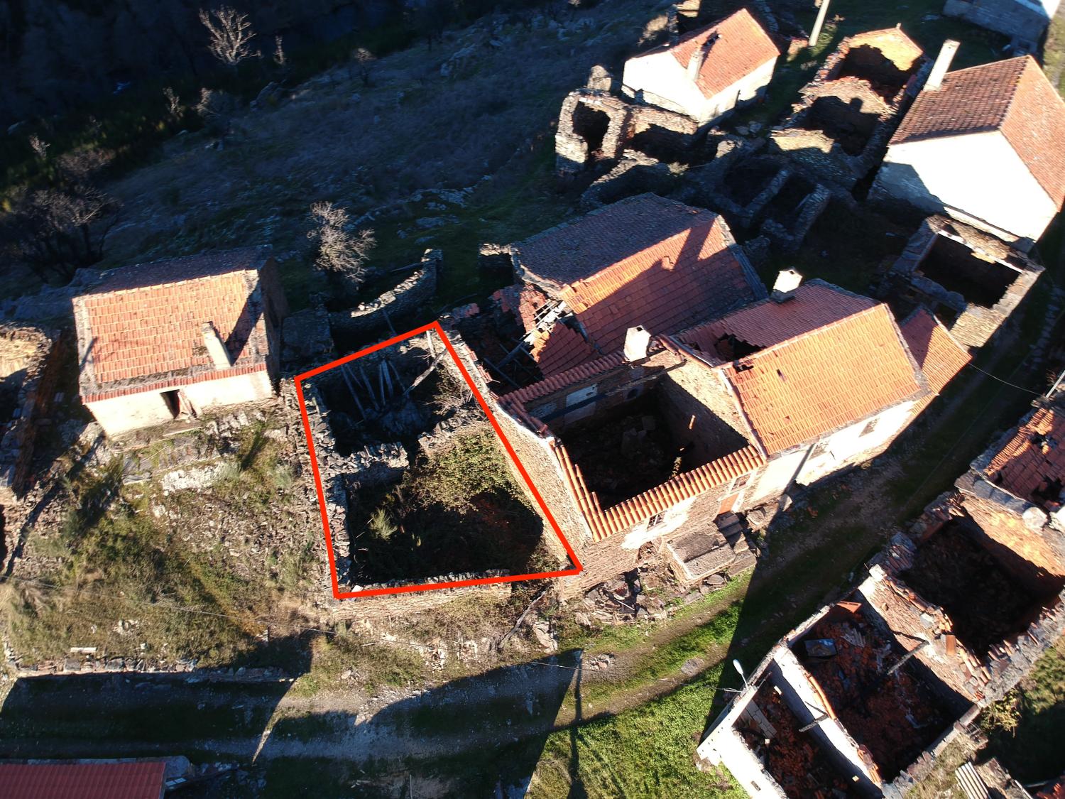  köpa byhus Quinta da Taberna Guarda 8
