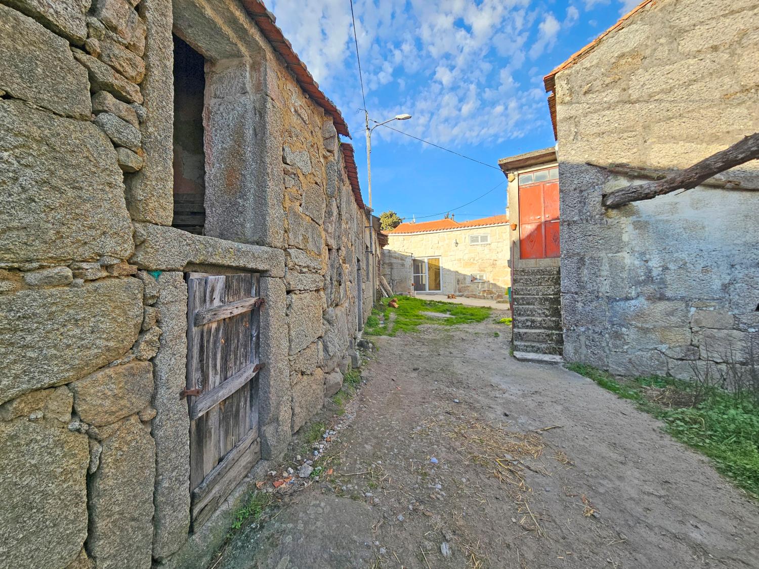 köpa byhus Montes Guarda 2
