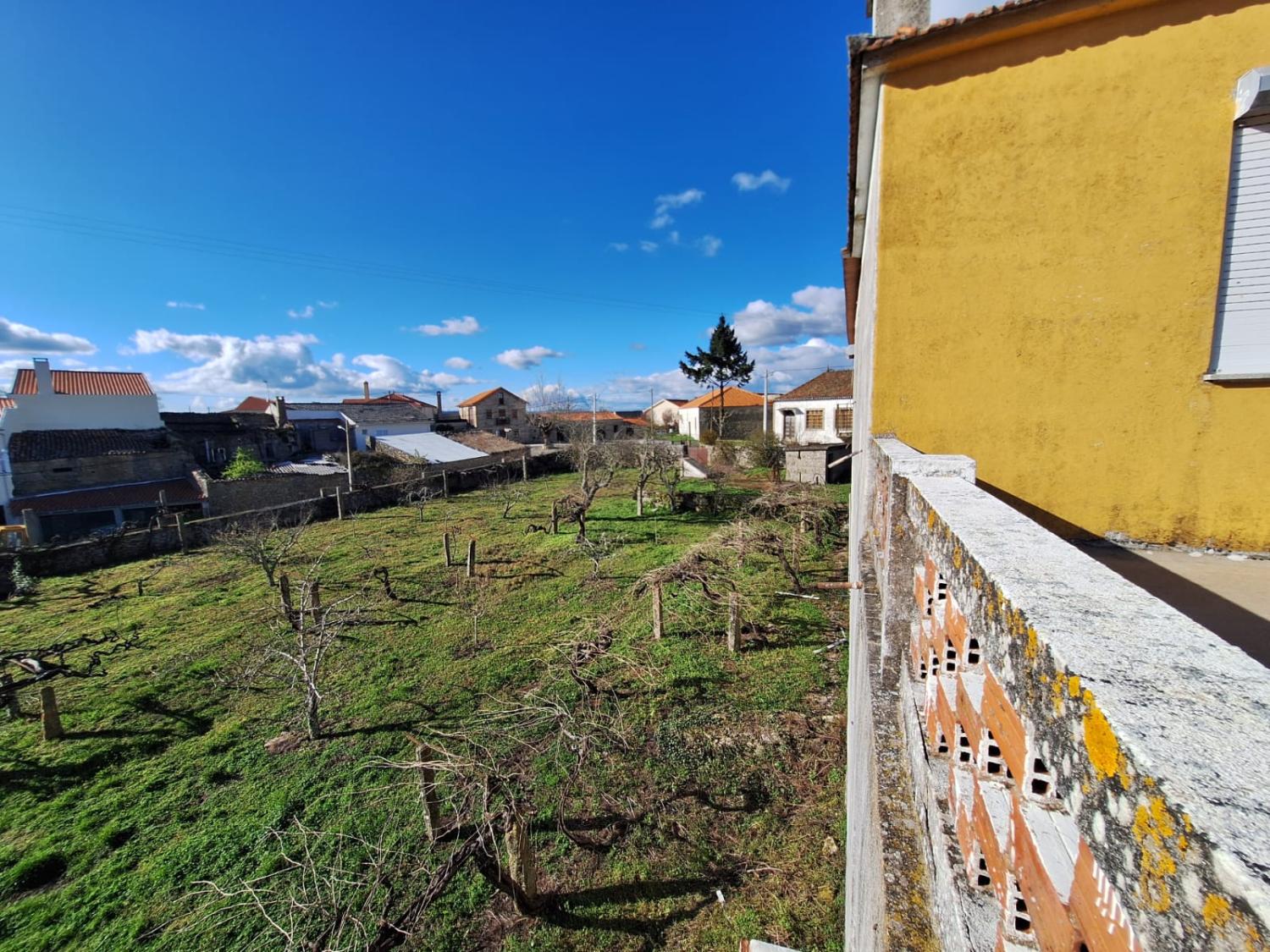  köpa avskilt hus Pai Penela Mêda 8