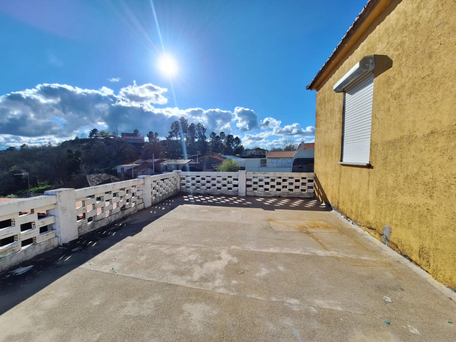  köpa avskilt hus Pai Penela Mêda 9