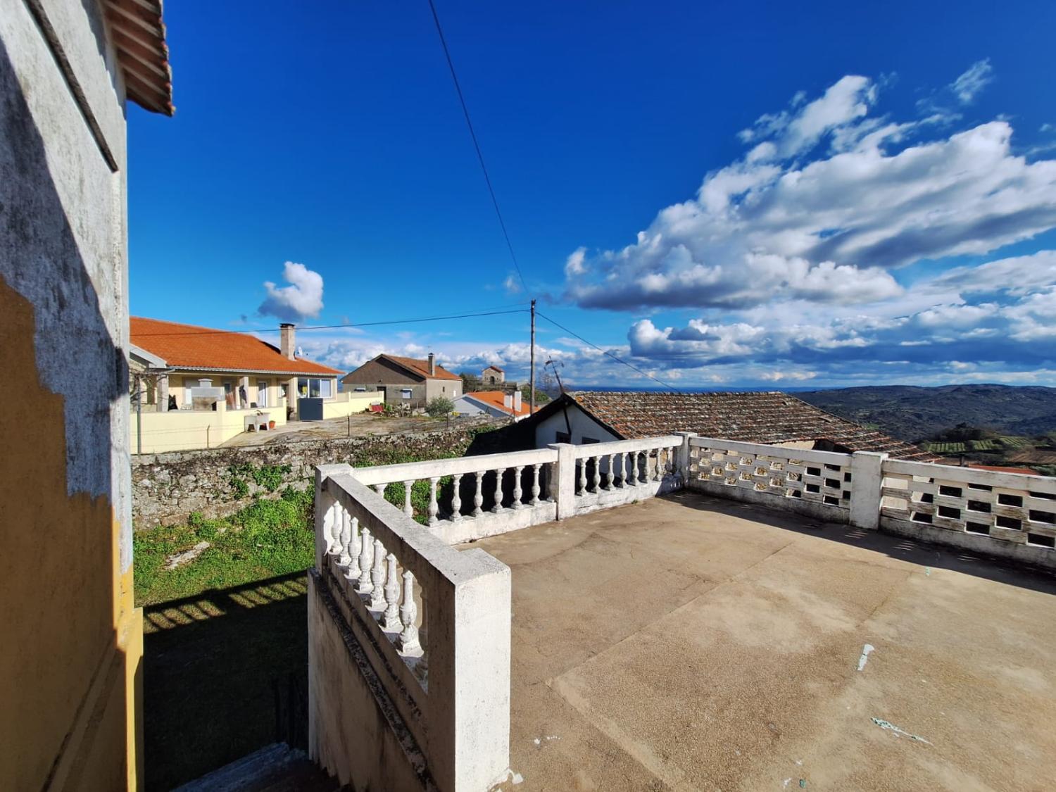  köpa avskilt hus Pai Penela Mêda 7