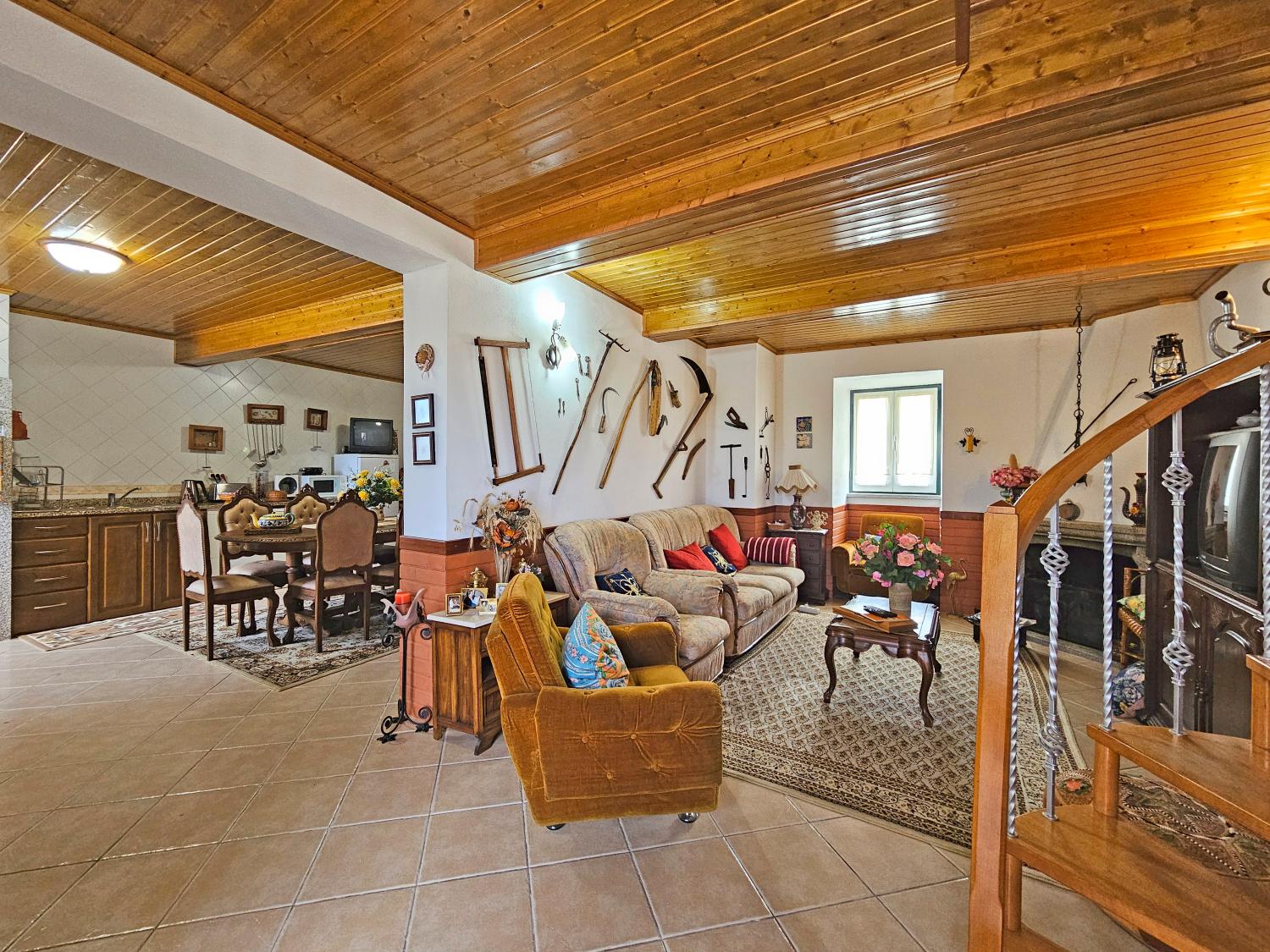  köpa hus Gonçalo Guarda 16