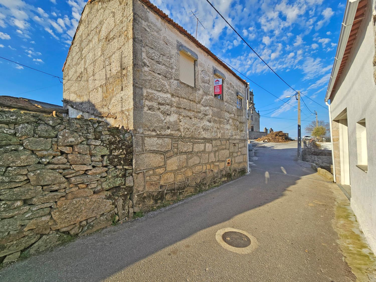  köpa byhus Montes Guarda 1